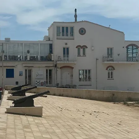 Apartment Ale Mare - Attico Con Idromassaggio Vista Mare Marina di Ragusa