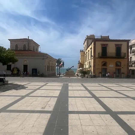 Ale Mare - Attico Con Idromassaggio Vista Mare * Marina di Ragusa